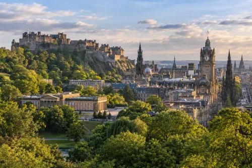 Illustrative city scene of Edinburgh, United Kingdom.